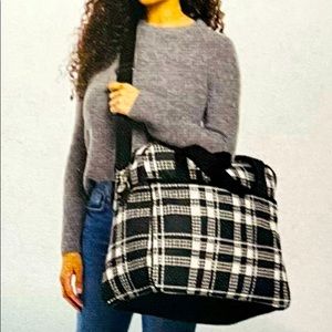 ThirtyOne - AWAY FOR THE WEEKENDER